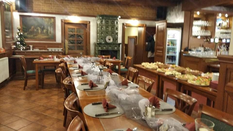 Malá Svatá Hora - penzion&restaurace Mníšek pod Brdy Esterno foto